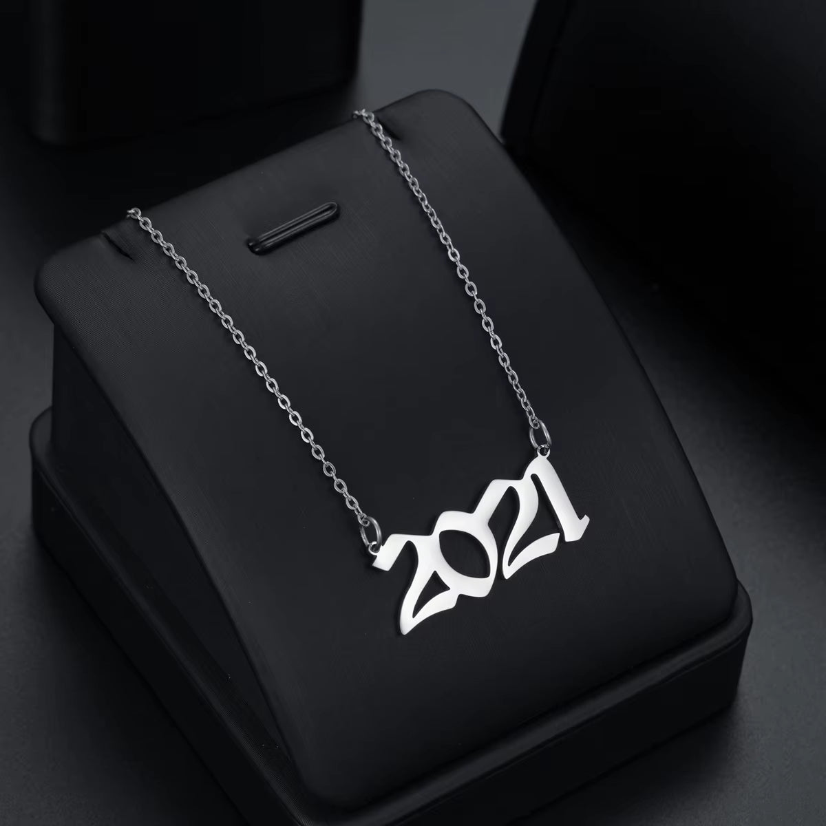 Stainless Steel Trendy Charm Year Number Necklaces for Women Birth Special Date 1982 1989 2000 Birthday Gift from 1980 to 2023