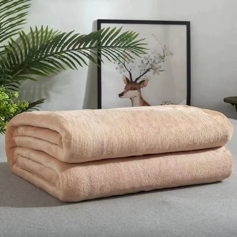 Fluffy Warm Super Soft Flannel Blanket Durable Office Bedspread Coral Fleece Solid Color Summer Blanket Thin Quilt Small