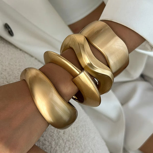 Chunky Heavy Wide Metal Water Drop Bangles for Women Gold Color Open Cuff Thick Irregular Wave Bangle Bracelet Jewelry
