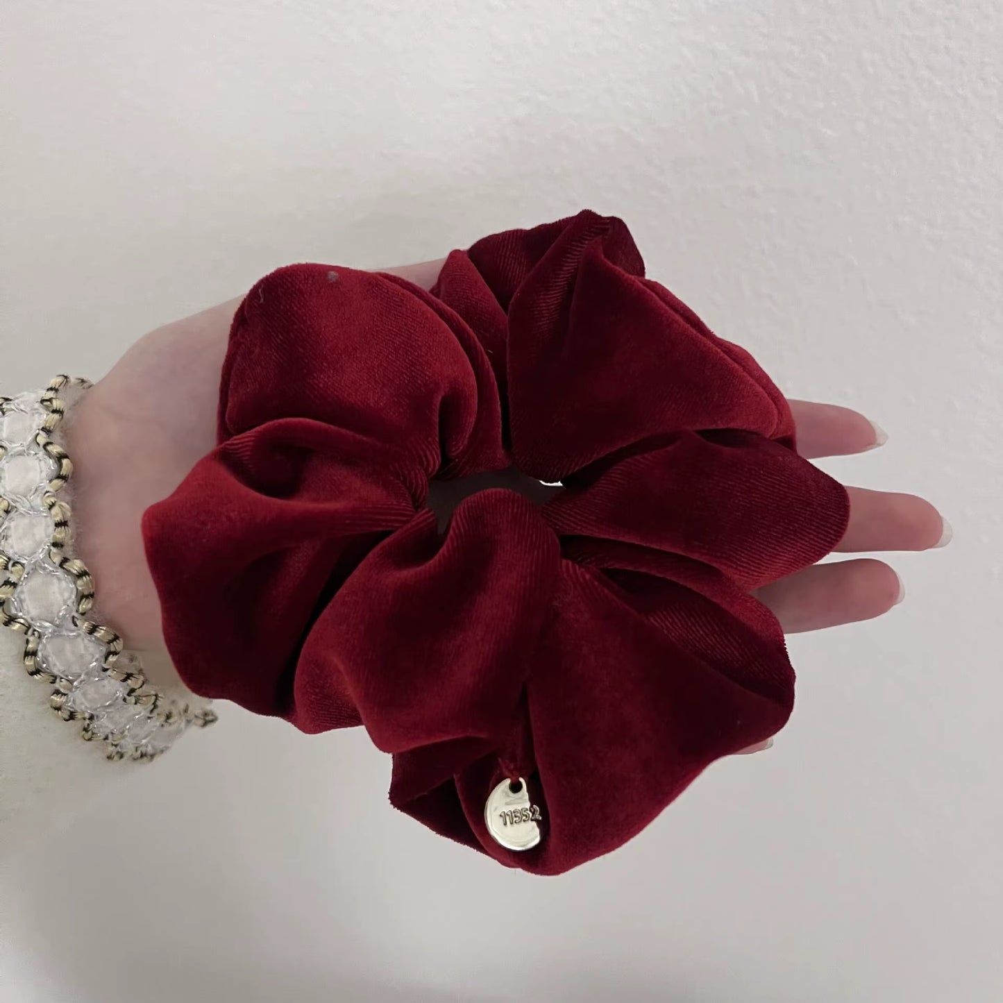 Scrunchies for Hair Black Velvet Red Hairties Girls for Daliy Ponyhair Hairstyle Hair Accessories Headwear Women Gifts